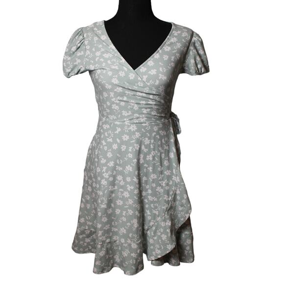 NOBO Women' s Mint Green Wtih White Floral‎ Print Side Tie XS (size 1) Summer - Picture 1 of 7